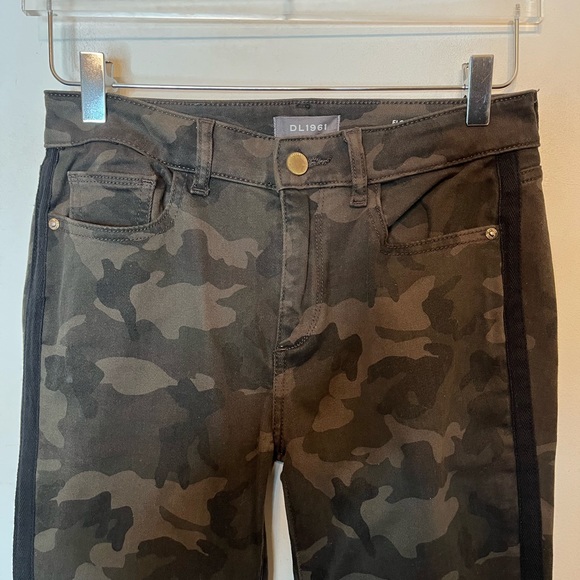 DL1961 Florence Skinny Midrise Instasculpt Camo - Picture 6 of 11